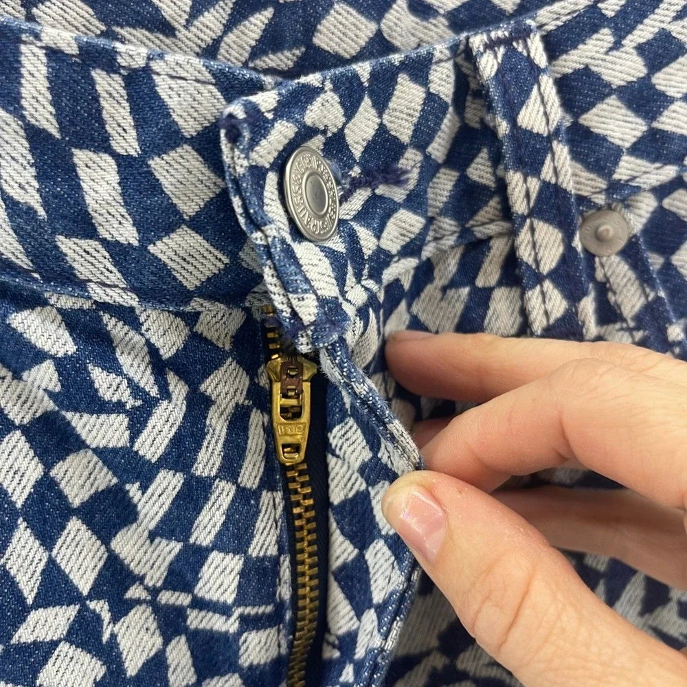 Levi's 501 Jeans Womens‎ 28 Blue White Warped Checkerboard Punk Skater Y2K